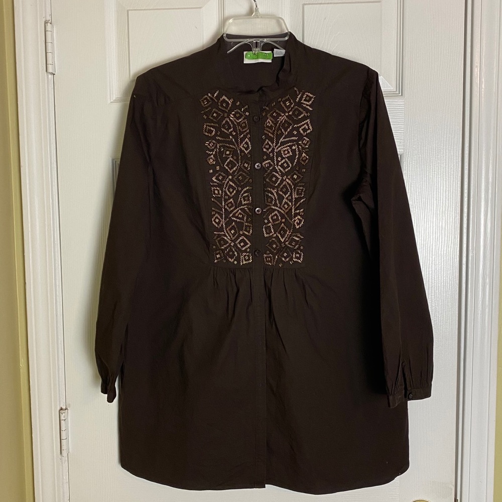 Chico’s Long Brown beaded top
